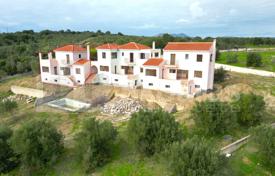 3 dormitorio casa de pueblo 184 m² en Peloponeso, Grecia. Price on request