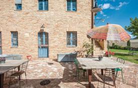 Villa – Asciano, Toscana, Italia. 2 500 000 €