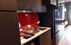 1-dormitorio apartamentos en condominio en Bang Rak, Tailandia. $196 000