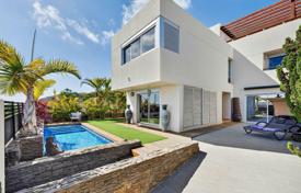 3 dormitorio villa 190 m² en Chayofa, España. 895 000 €