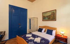 2 dormitorio piso 38 m² en Vieja Tiflis, Georgia. $100 000