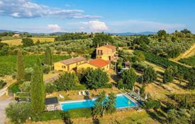 12 dormitorio villa 700 m² en Montepulciano, Italia. 980 000 €
