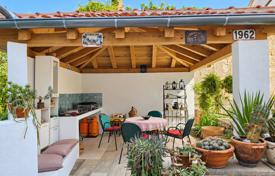 5 dormitorio casa de pueblo 169 m² en Omišalj, Croacia. 430 000 €