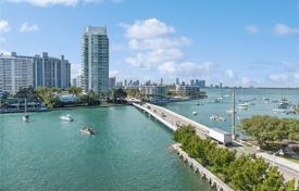 1-dormitorio apartamentos en condominio 70 m² en Miami Beach, Estados Unidos. $660 000