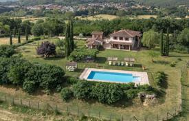 25 dormitorio mansión en Castelfranco di Sopra, Italia. 1 300 000 €