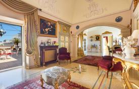 14 dormitorio piso 300 m² en Salve, Italia. Price on request