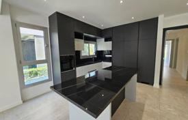 3 dormitorio piso 156 m² en Germasogeia, Chipre. 720 000 €