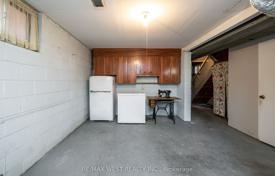 6 dormitorio casa de pueblo en York, Canadá. C$1 836 000