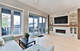 4 dormitorio casa de pueblo en Etobicoke, Canadá. C$2 488 000