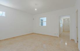 4 dormitorio piso 143 m² en Santa Úrsula, España. 258 000 €