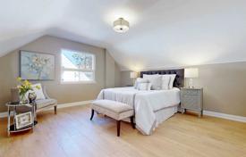 5 dormitorio casa de pueblo en Scarborough, Canadá. C$1 292 000