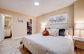 4 dormitorio piso en North York, Canadá. C$1 000 000