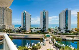 Piso – Collins Avenue, Miami, Florida,  Estados Unidos. $979 000