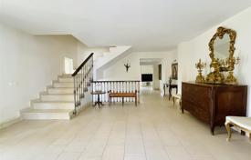 6 dormitorio villa 572 m² en Marbella, España. 2 100 000 €