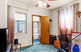 9 dormitorio adosado en Old Toronto, Canadá. C$1 544 000