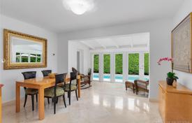 Villa – Miami Beach, Florida, Estados Unidos. $1 350 000