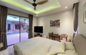 4 dormitorio villa 972 m² en Thalang, Tailandia. $820 000
