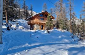 5 dormitorio chalet en Sestriere, Italia. 1 150 000 €