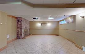 6 dormitorio casa de pueblo en Scarborough, Canadá. C$1 622 000