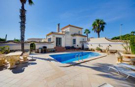 3 dormitorio villa 141 m² en Orihuela Costa, España. 550 000 €
