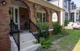12 dormitorio casa de pueblo en North York, Canadá. C$1 823 000
