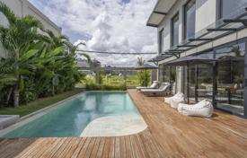 4 dormitorio villa 260 m² en Tibubeneng, Indonesia. $724 000
