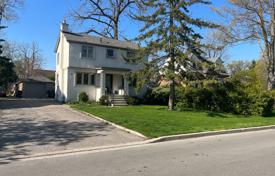 8 dormitorio casa de pueblo en Etobicoke, Canadá. C$1 659 000
