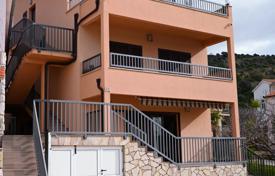 14 dormitorio casa de pueblo 400 m² en Sibenik-Knin, Croacia. 950 000 €