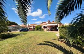 6 dormitorio casa de pueblo 258 m² en Bale, Croacia. 3 000 000 €