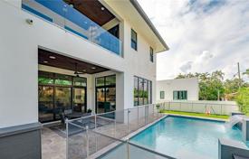 8 dormitorio villa 541 m² en Fort Lauderdale, Estados Unidos. $1 999 000