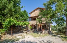 10 dormitorio finca rústica 394 m² en Sarteano, Italia. 590 000 €