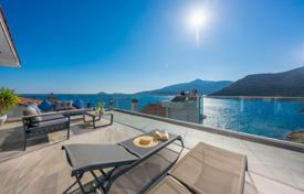 6 dormitorio villa 280 m² en Kalkan, Turquía. $1 307 000