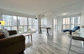 7 dormitorio piso en North York, Canadá. C$906 000