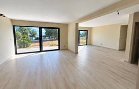 4 dormitorio piso 140 m² en Vodice, Croacia. 740 000 €