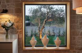 5 dormitorio casa de pueblo 270 m² en Tinjan, Croacia. Price on request
