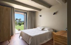 12 dormitorio villa en Sainte-Maxime, Francia. Price on request