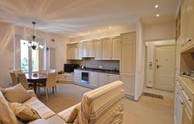 2 dormitorio piso 71 m² en Liguria, Italia. Price on request