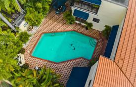 Villa – Miami Beach, Florida, Estados Unidos. $1 565 000