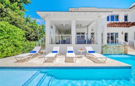 Villa – Key Biscayne, Florida, Estados Unidos. $3 100 000