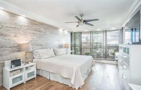 2 dormitorio piso en Etobicoke, Canadá. C$1 108 000