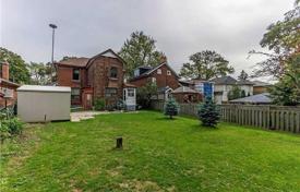 5 dormitorio casa de pueblo en Etobicoke, Canadá. C$1 649 000