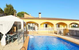 Casa de pueblo 291 m² en Lloret de Mar, España. 425 000 €