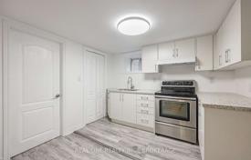 10 dormitorio casa de pueblo en Scarborough, Canadá. C$1 568 000