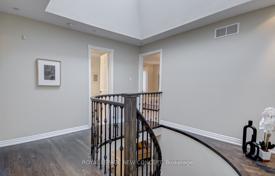 10 dormitorio casa de pueblo en North York, Canadá. C$2 281 000