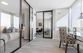 3 dormitorio piso en North York, Canadá. C$792 000
