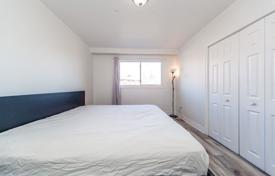 9 dormitorio casa de pueblo en North York, Canadá. C$1 584 000