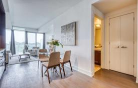 2 dormitorio piso en Yonge Street, Canadá. C$786 000