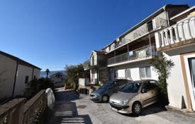 4 dormitorio piso 135 m² en Tivat (city), Montenegro. 195 000 €