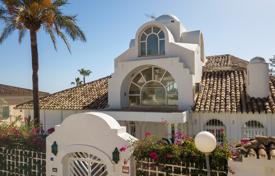 Villa en venta en Riviera del Sol. 2 200 000 €