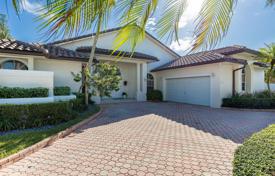 Casa de pueblo – West End, Miami, Florida,  Estados Unidos. $1 249 000